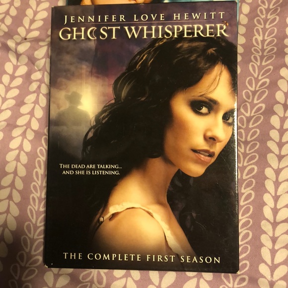 Ghost Whisperer - Picture 2 of 5